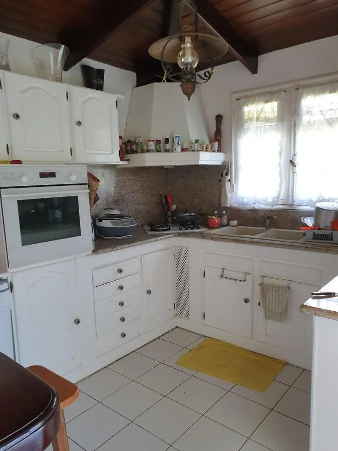 Chantal Emerancienne Petit-Bourg Homestay