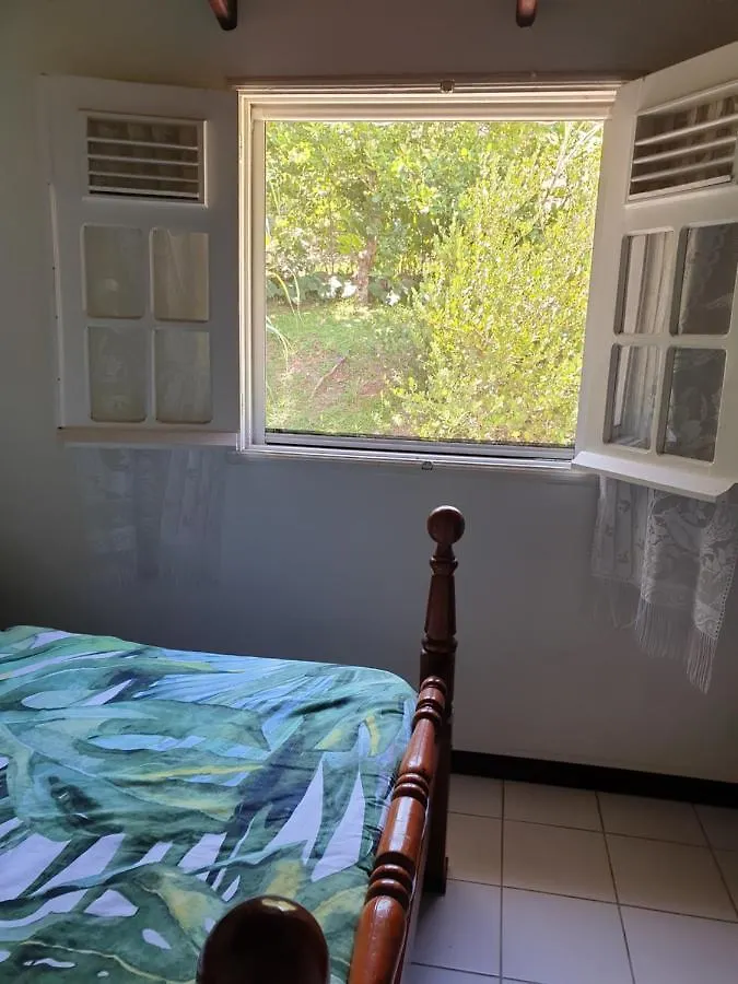 Homestay Chantal Emerancienne Petit-Bourg Guadeloupe