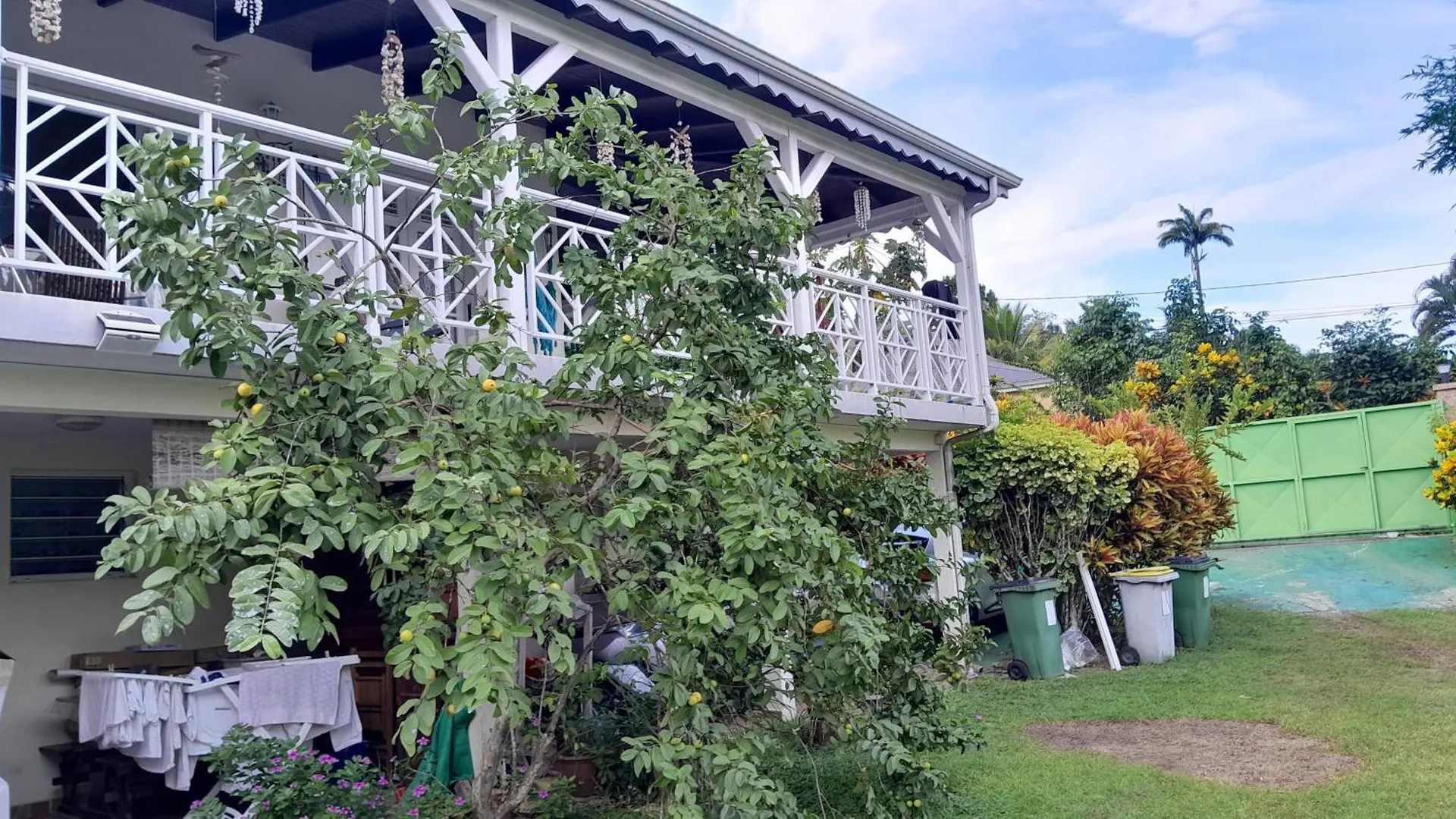 Chantal Emerancienne Petit-Bourg 0*,  Guadeloupe